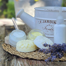 Charger l'image dans la galerie, Atelier présentiel: Fabrication de savon et crème. 139$