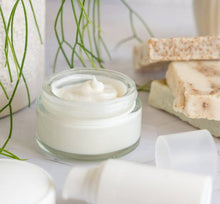 Charger l'image dans la galerie, Atelier de savon et crème